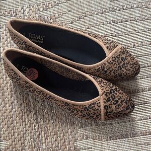 Toms Brown and Black Flats Leopard Print